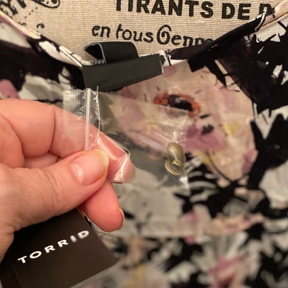 Torrid Floral Print Dress plus size - Picture 7 of 8